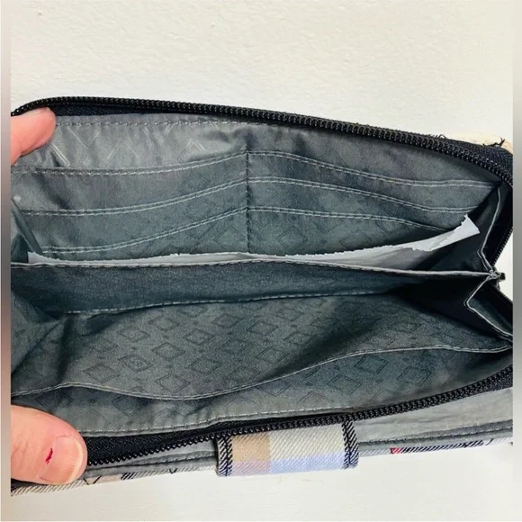 Vera Bradley Women's Outlet Cotton Turnlock Wallet
Perfectly Plaid NEW W/ TAGS! - Picture 10 of 10